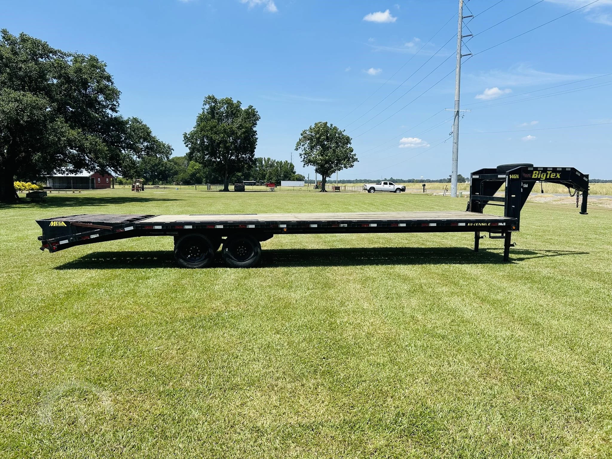 2019-big-tex-14gn-gooseneck-equipment-trailer.webp