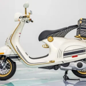 2022 Vespa 946 Christian Dior Limited Edition