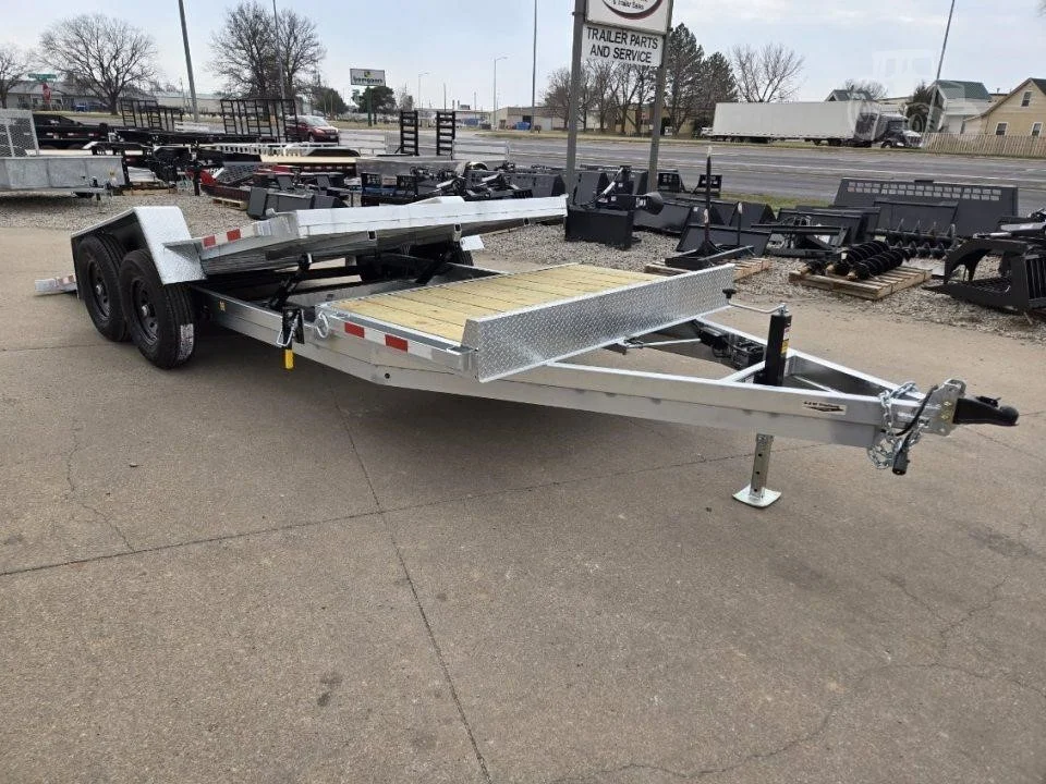 2026-s-w-welding-20-ft-fixed-tandem-axle-equipment-trailer.webp