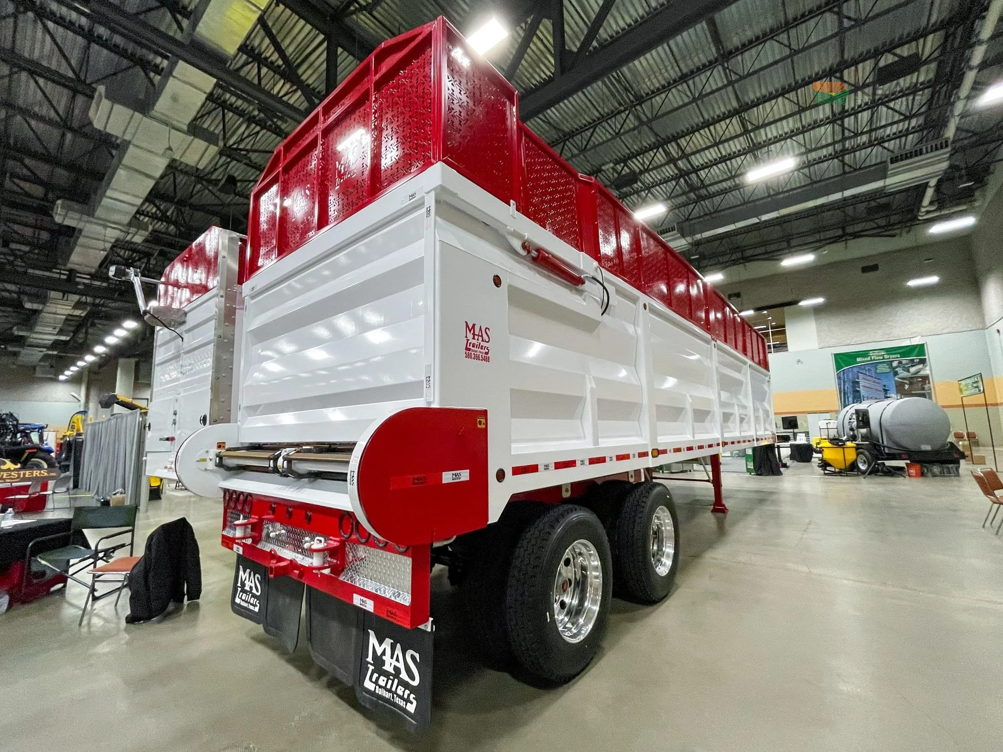 2027-mas-trailers-36-ft-chain-floor-trailer.webp