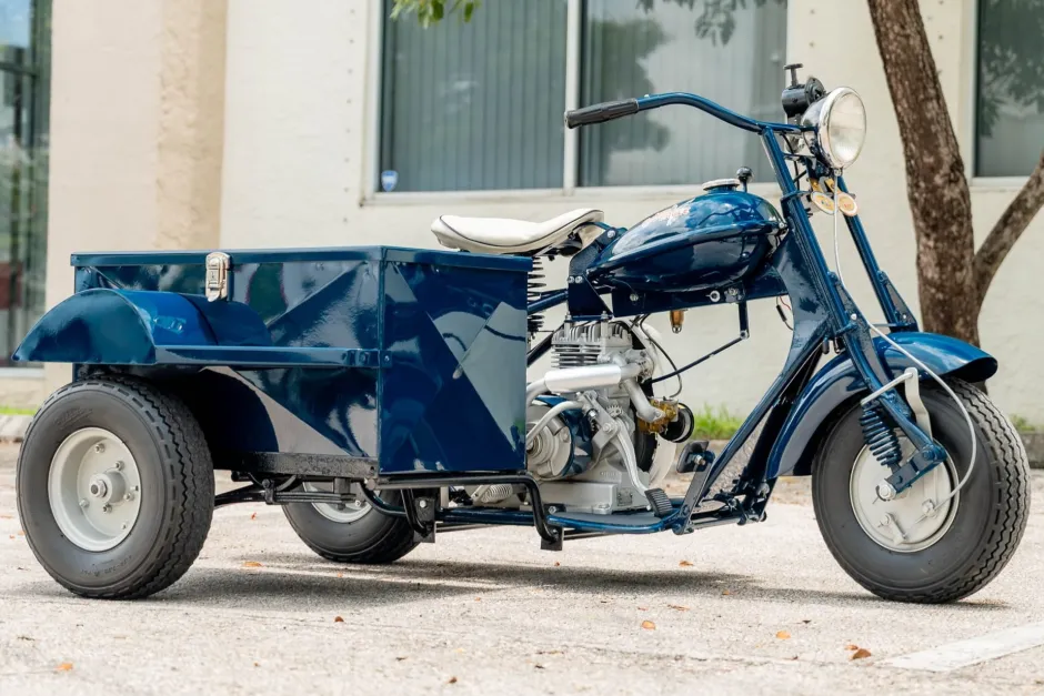 Cushman Eagle w/Utility Box Sidecar