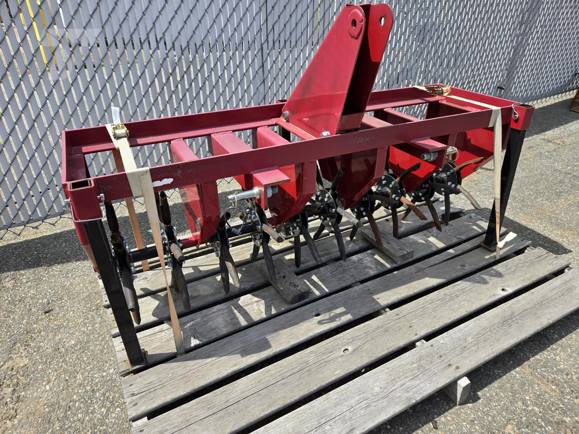 sundown-ae200-60-62-3-point-aerator-2022.webp